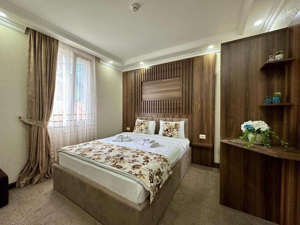 ოთახები:სასტუმრო პარკი